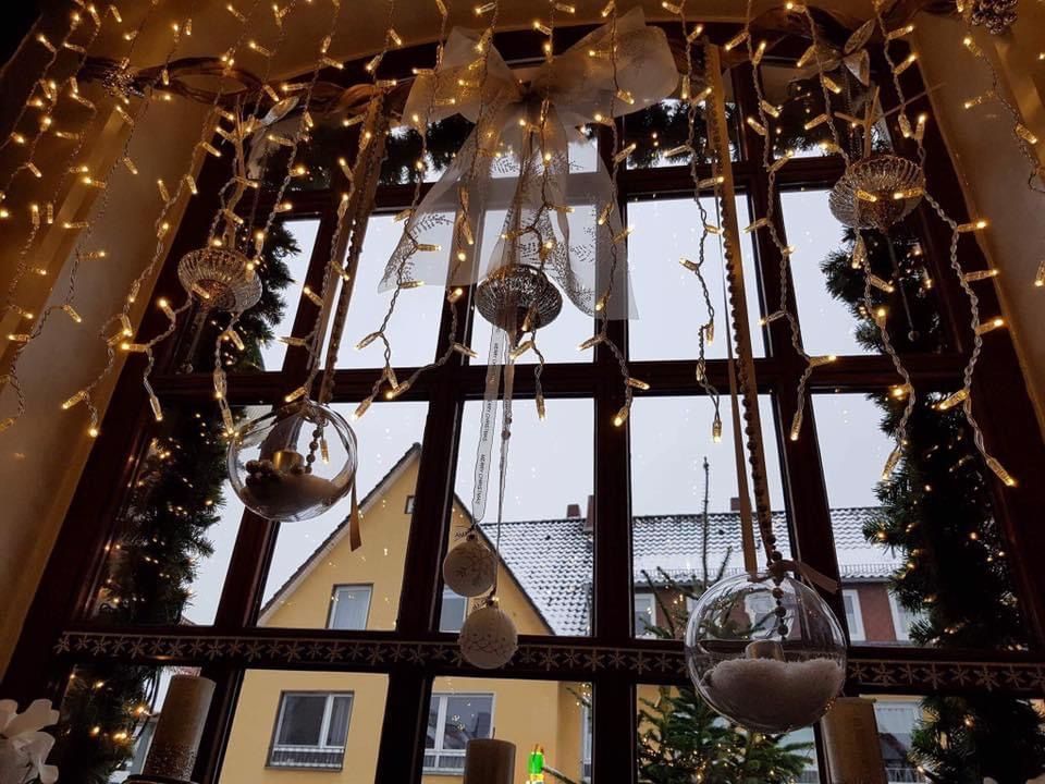 Blumendekoration im Restaurant Alte Herberge
